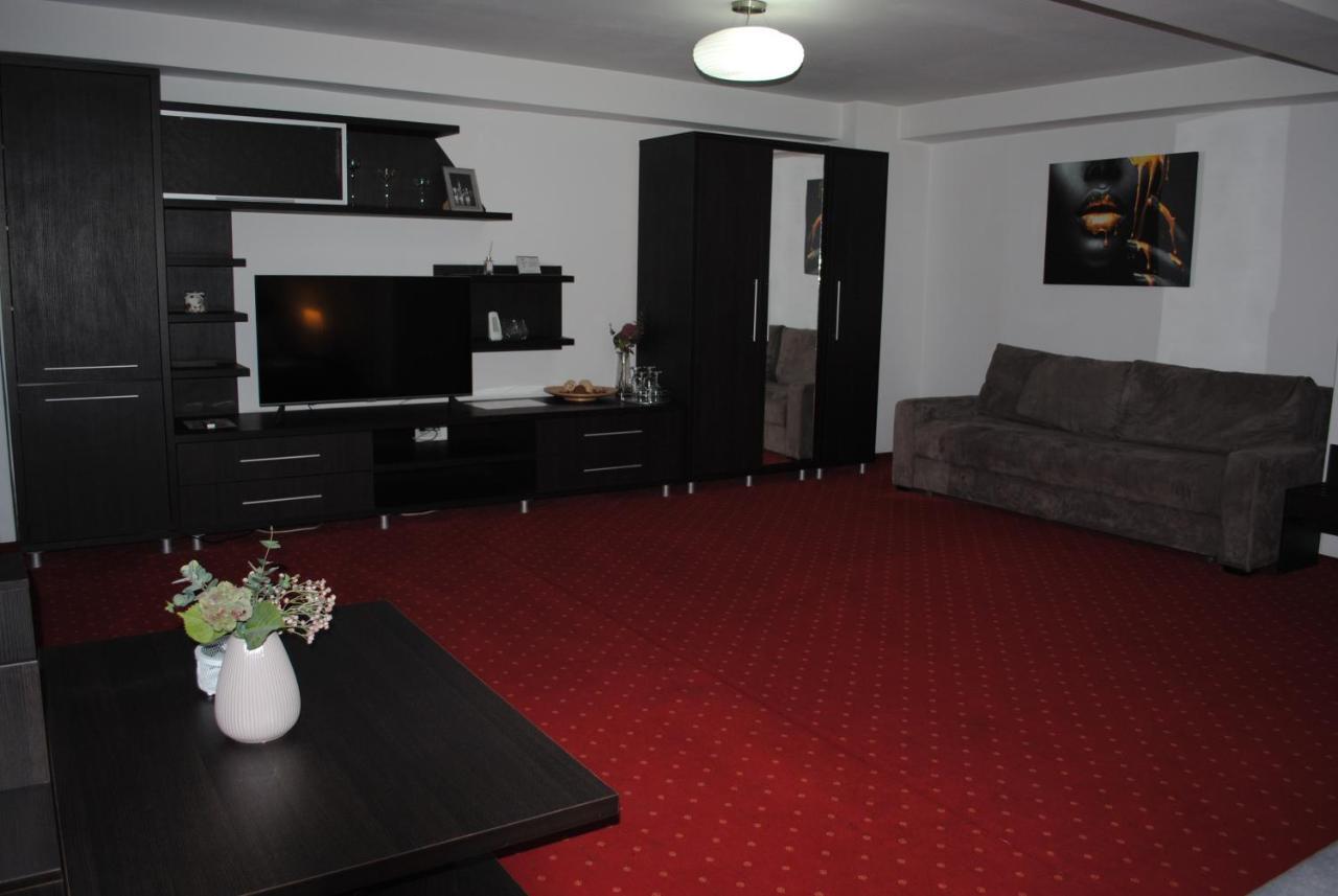 Hotel Corona Drobeta Turnu Severin Exterior photo